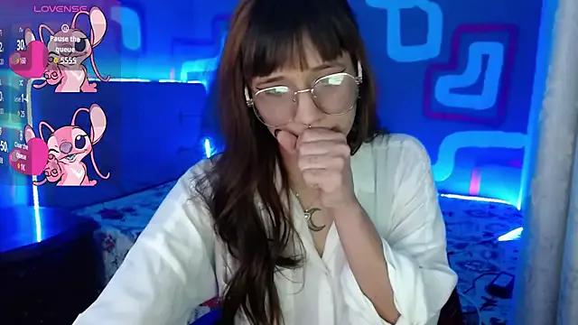 zara_erotik from StripChat is Freechat