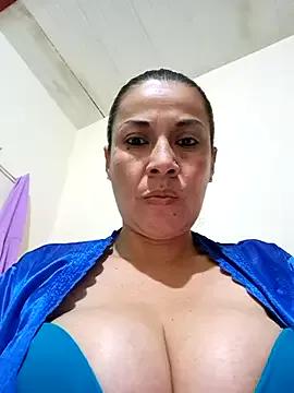 Zaralu_ from StripChat is Freechat