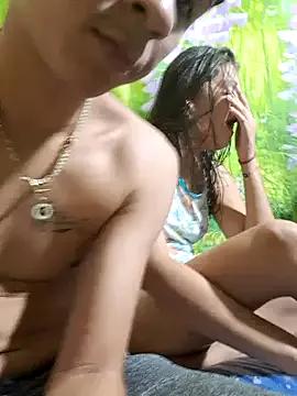 Zoe_axell from StripChat is Freechat