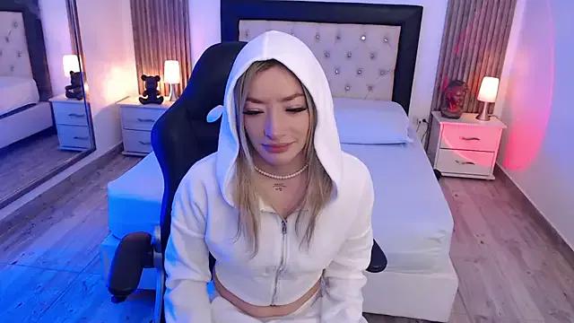 Customizable and immersive - Activate your taste buds and check-out our delicious choice of bondage cams streams with excited models getting their amazing bodies screwed with their beloved sex toys.