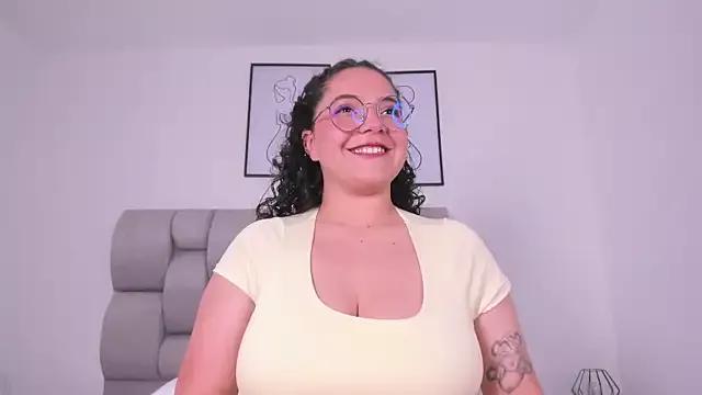 Zophy_Evans_ from StripChat is Freechat