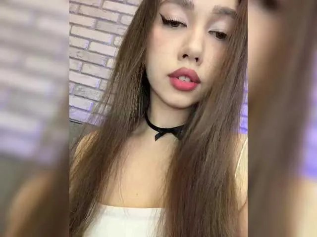 Jade8887 on BongaCams