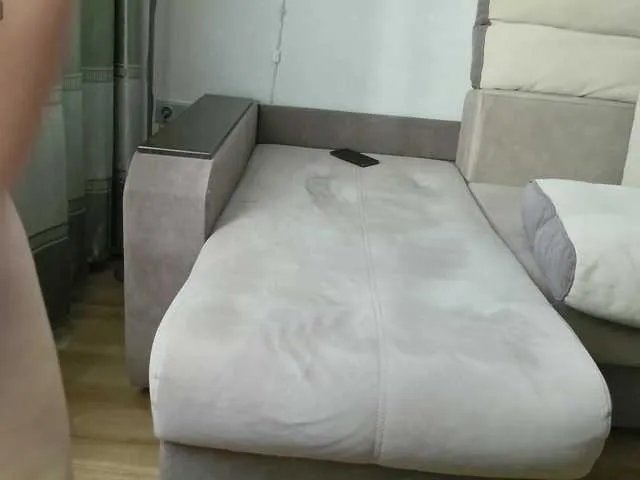 Milaa1998 on BongaCams