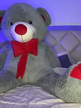 AaronCruz_ on StripChat