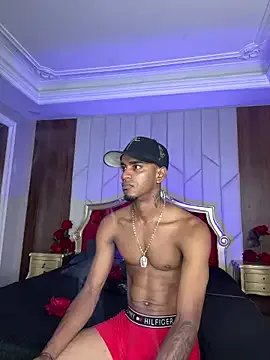 AaronCruz_ on StripChat