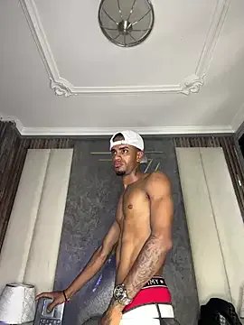 AaronCruz_ on StripChat