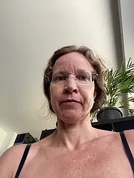 AnnikaRose on StripChat