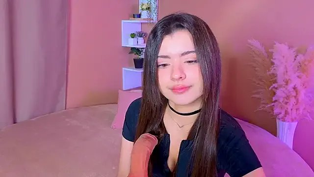 beatrishaa on StripChat