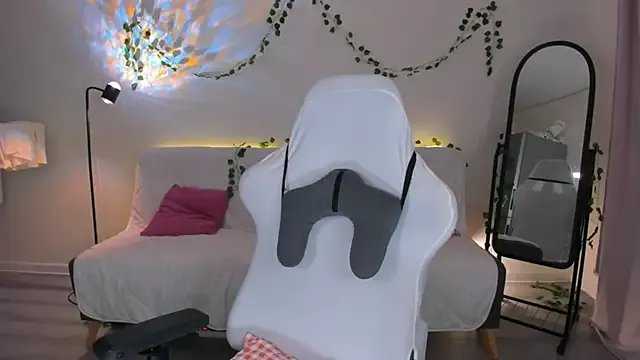 Eva_Davi on StripChat