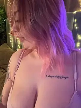 KellyMoors — Oily body