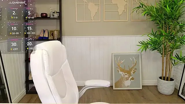 LadyLeea on StripChat