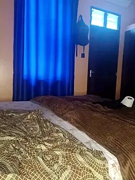 queennapal on StripChat