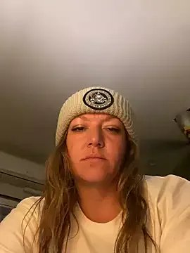 SummerV91 on StripChat